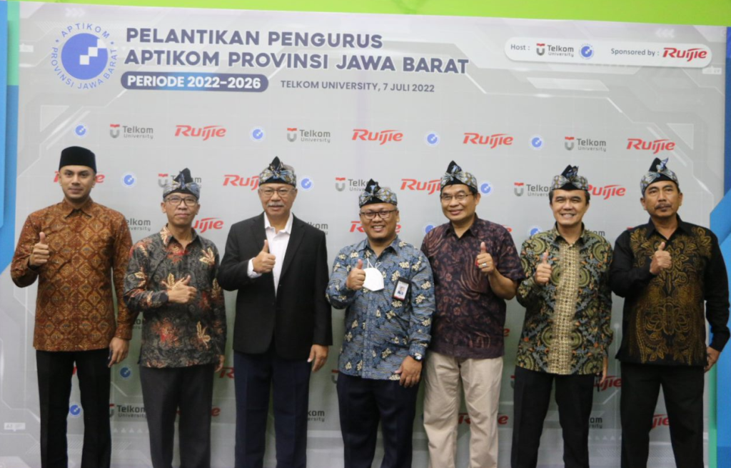 PELANTIKAN PENGURUS APTIKOM PROVINSI JAWA BARAT PERIODE 2022-2026